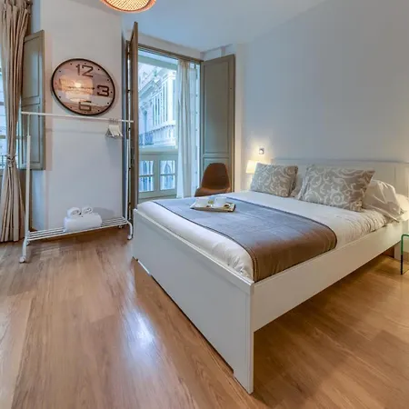 Lyrioshomes Apartamento Estudio La Biznaga Apartment Malaga