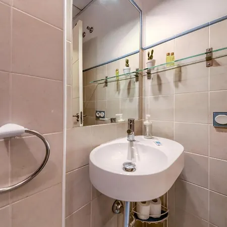 Lyrioshomes Apartamento Estudio La Biznaga Malaga